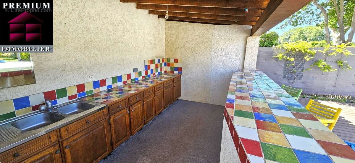 Maison à SAINT-ESTEVE