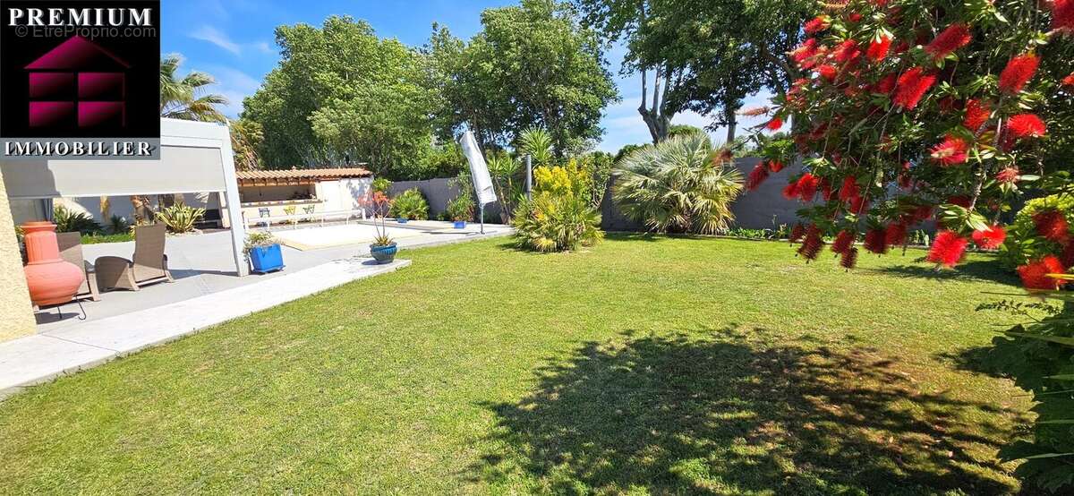 Maison à SAINT-ESTEVE