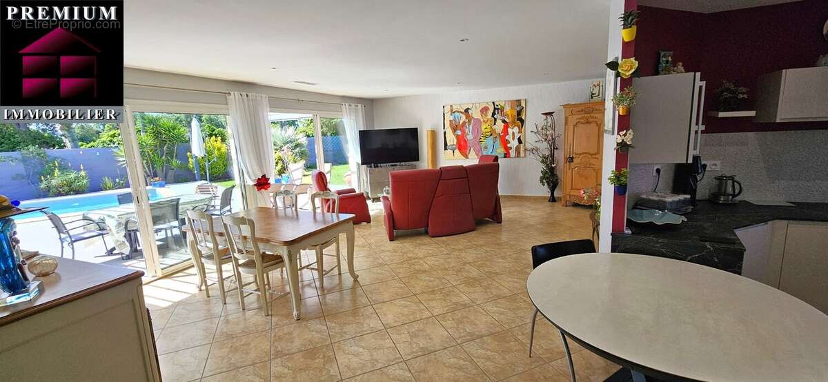 Maison à SAINT-ESTEVE