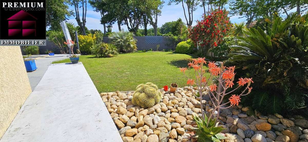 Maison à SAINT-ESTEVE