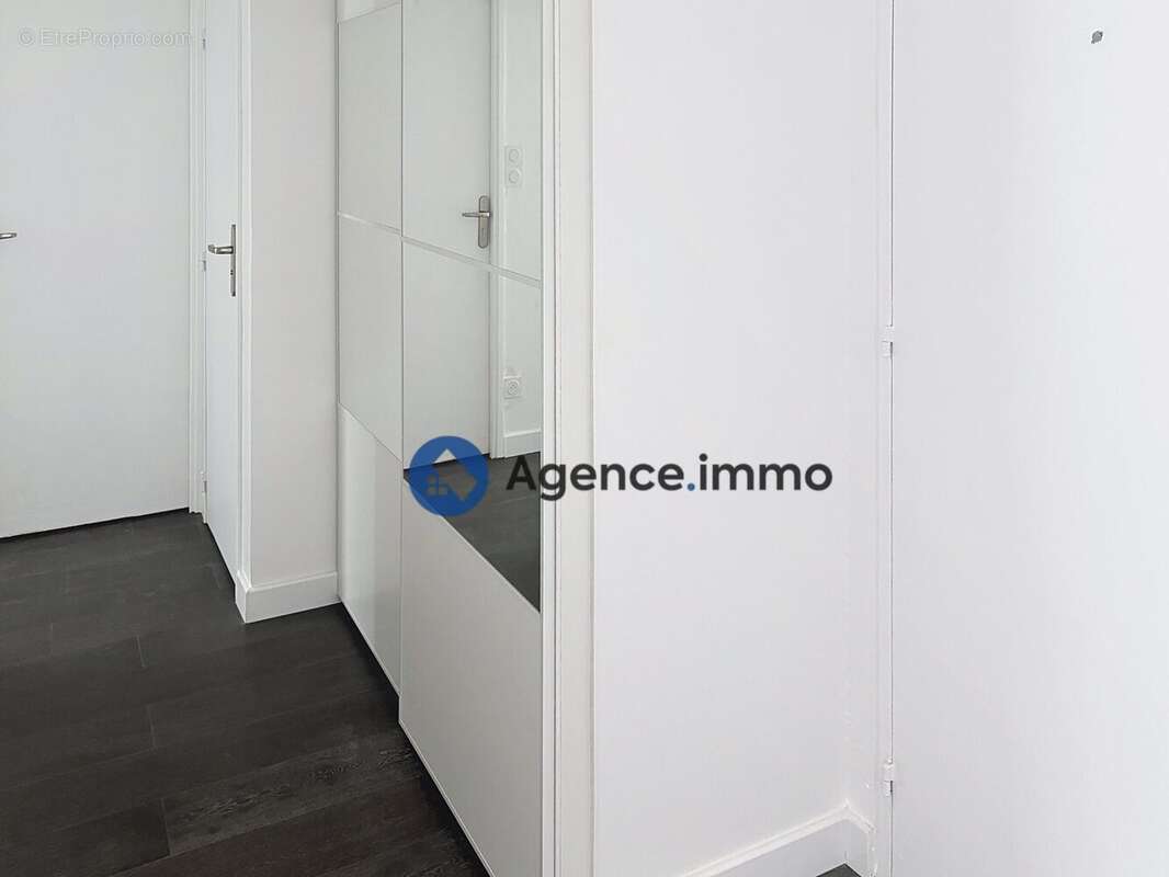 Appartement à SAINT-CYR-SUR-LOIRE