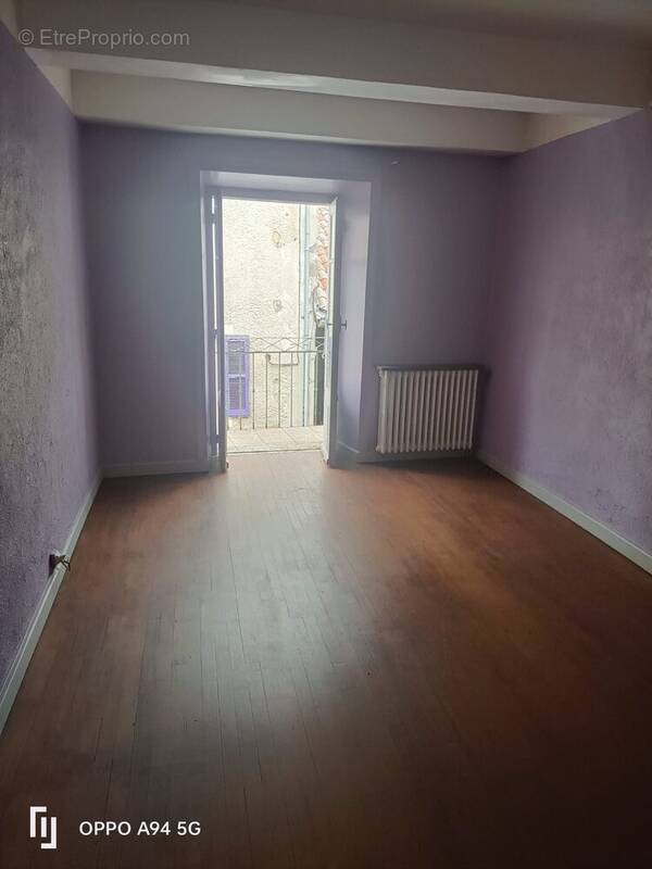 Appartement à MONTPEZAT-SOUS-BAUZON