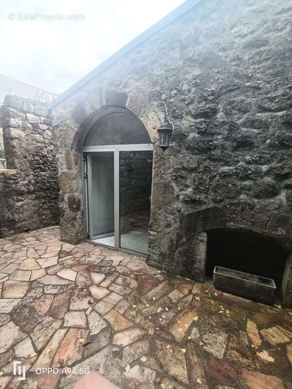 Appartement à MONTPEZAT-SOUS-BAUZON