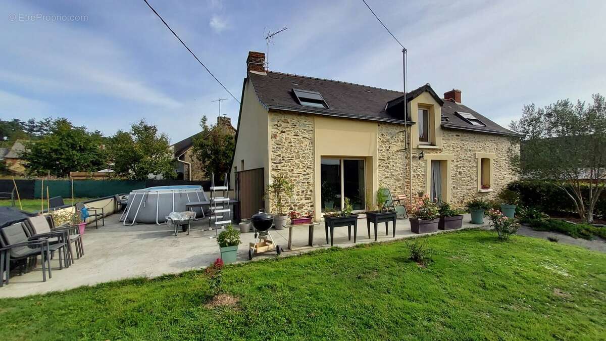 Maison à SAINTE-ANNE-SUR-VILAINE