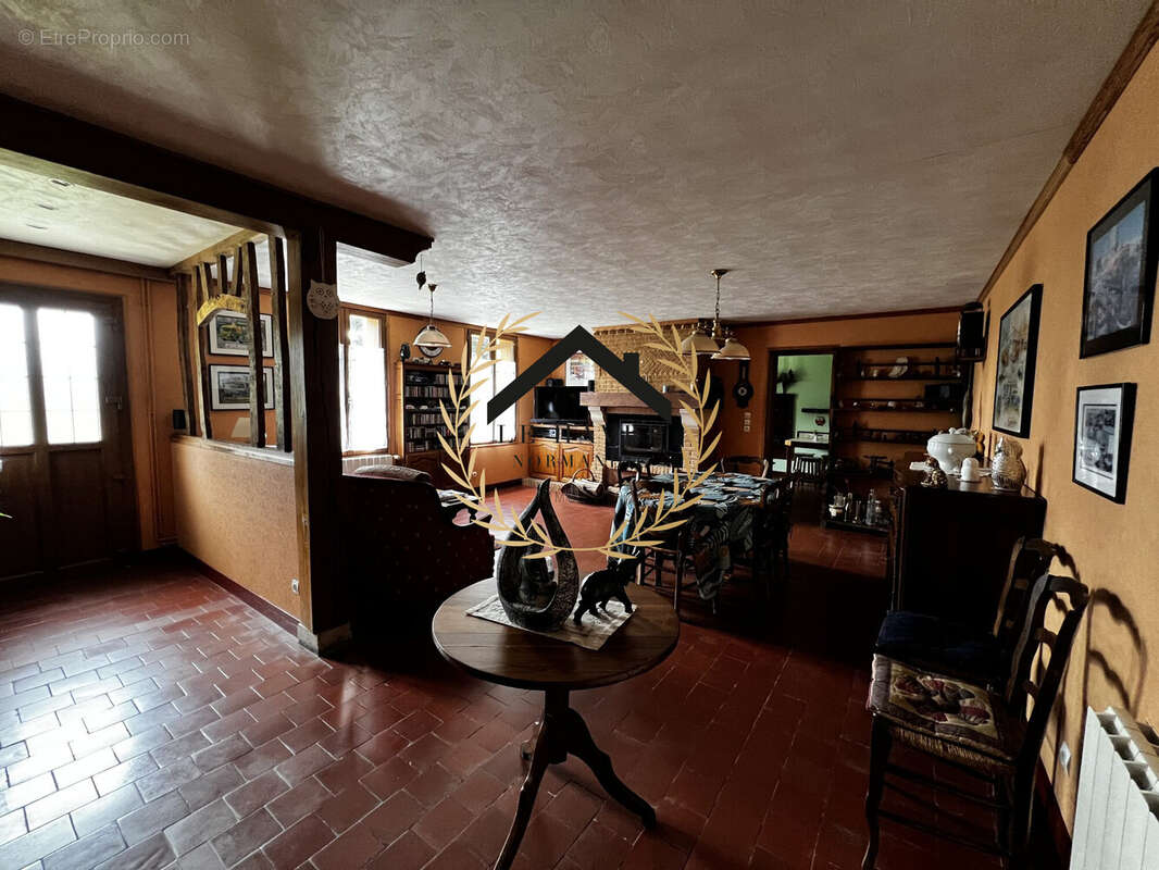 Maison à ANGERVILLE-L&#039;ORCHER