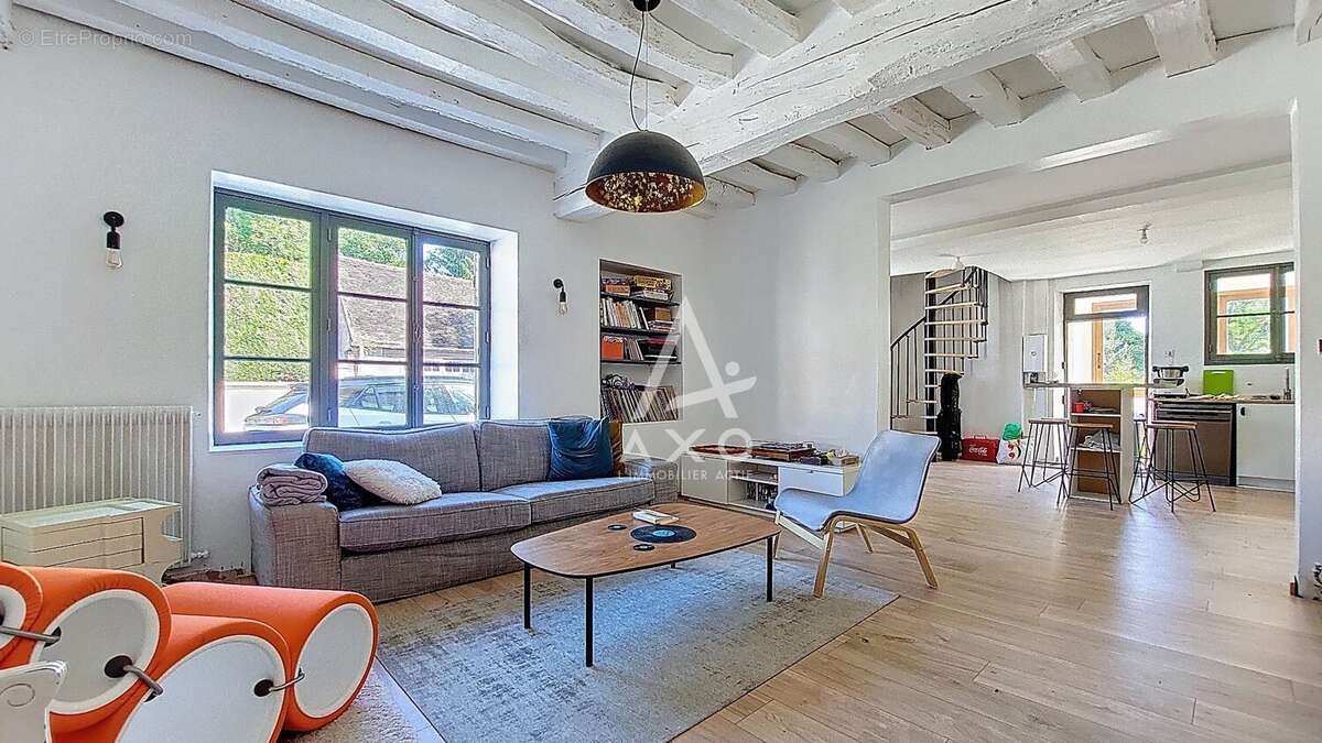 Maison à FERRIERES-EN-GATINAIS