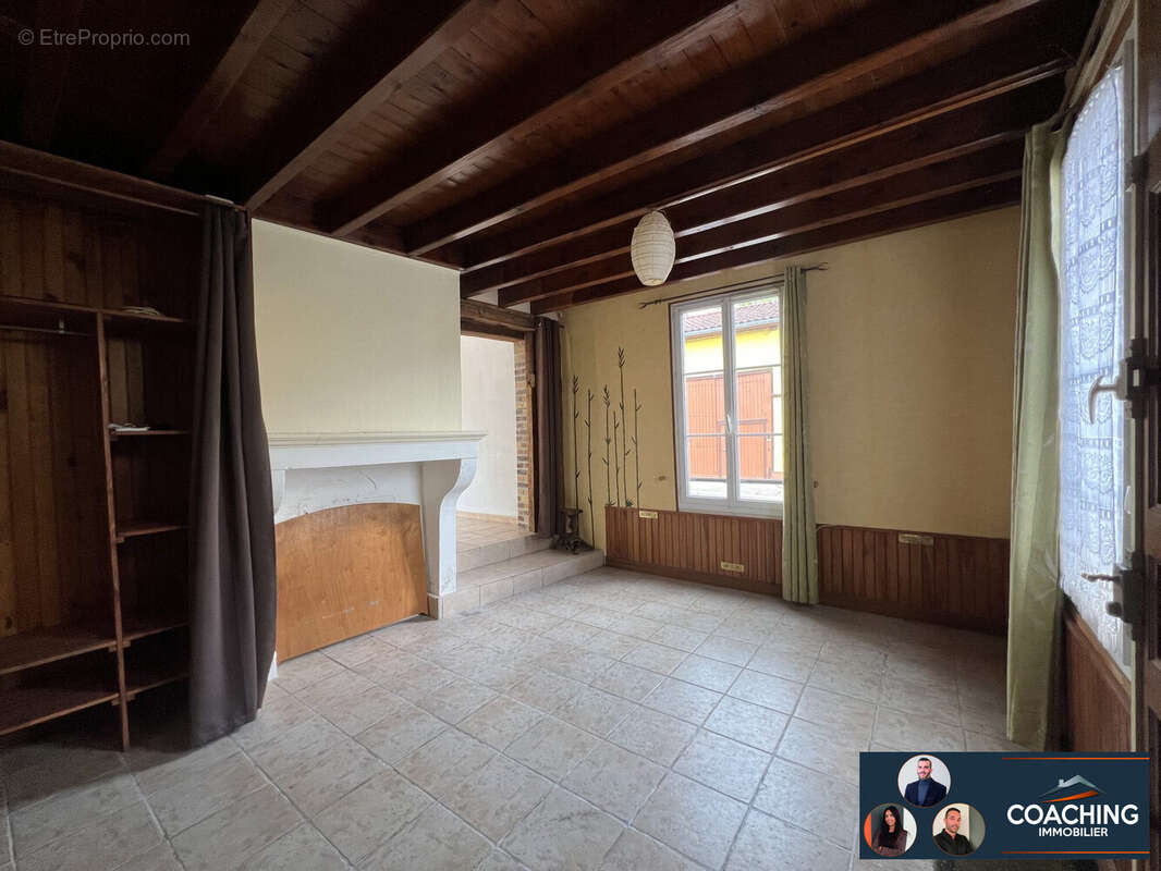 Maison à SAINT-REMY-EN-BOUZEMONT-SAINT-GENEST-ET-ISSON