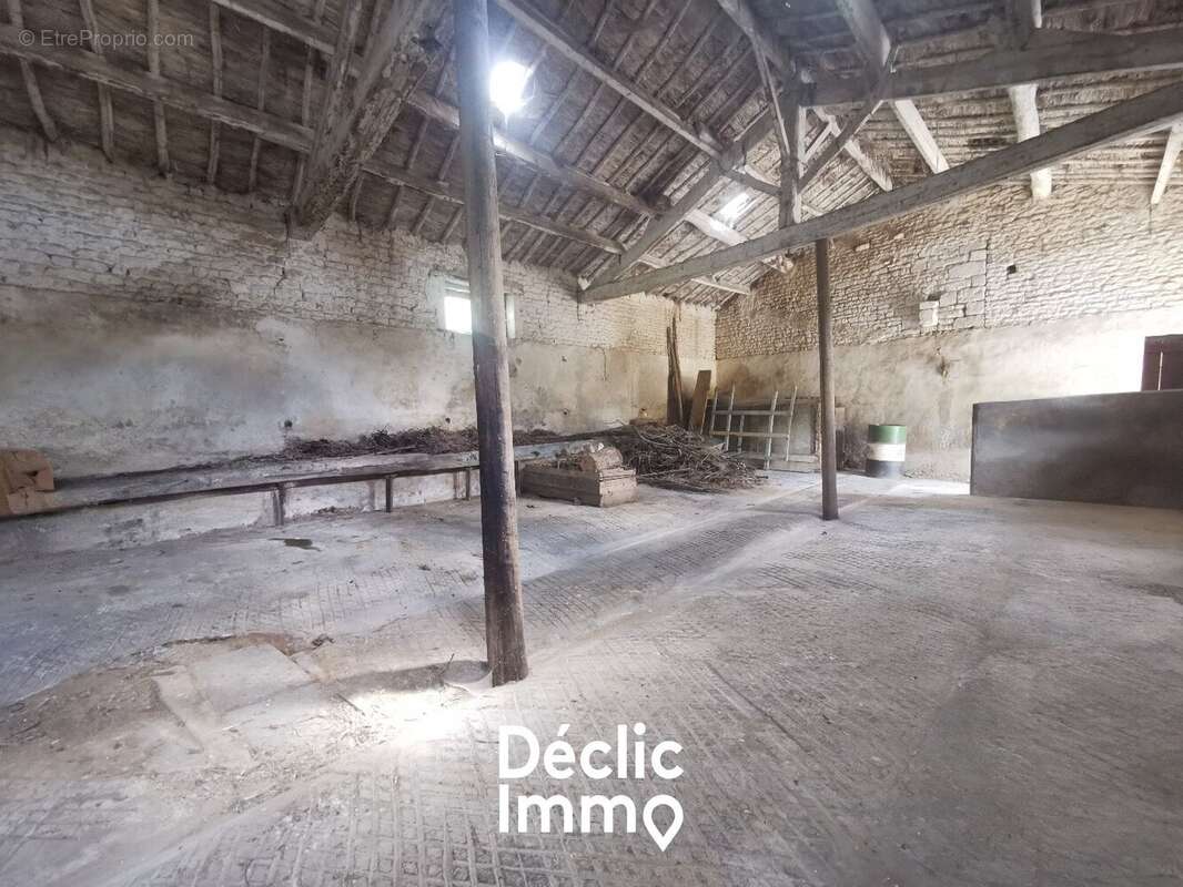 Maison à SAINT-PIERRE-LE-VIEUX