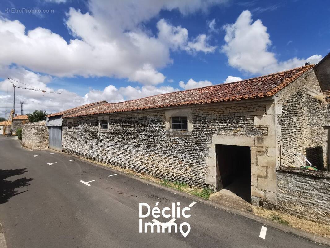 Maison à SAINT-PIERRE-LE-VIEUX