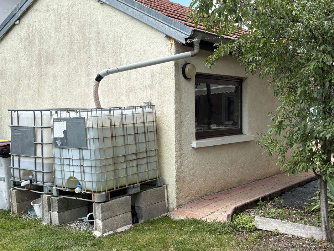 Maison à SAINT-LOUP-SUR-SEMOUSE