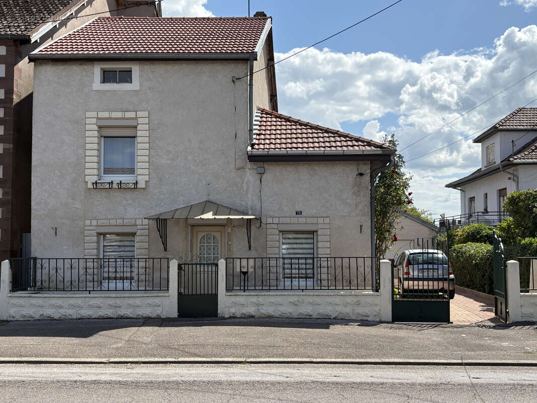 Maison à SAINT-LOUP-SUR-SEMOUSE
