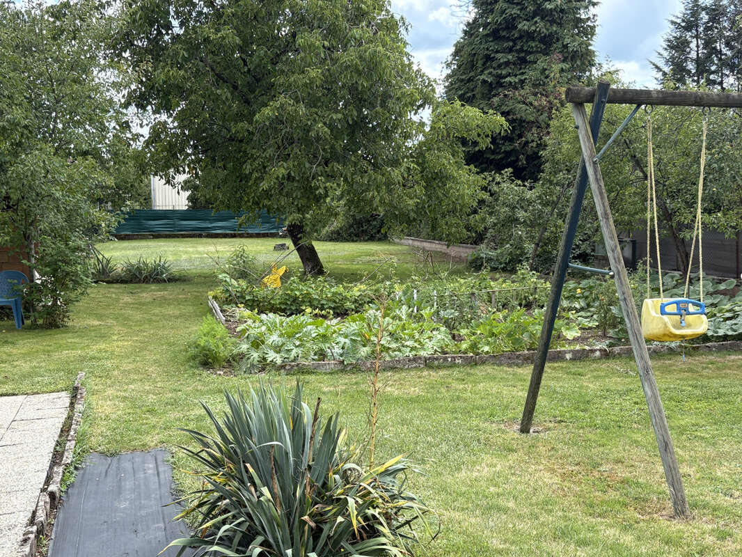 Maison à SAINT-LOUP-SUR-SEMOUSE