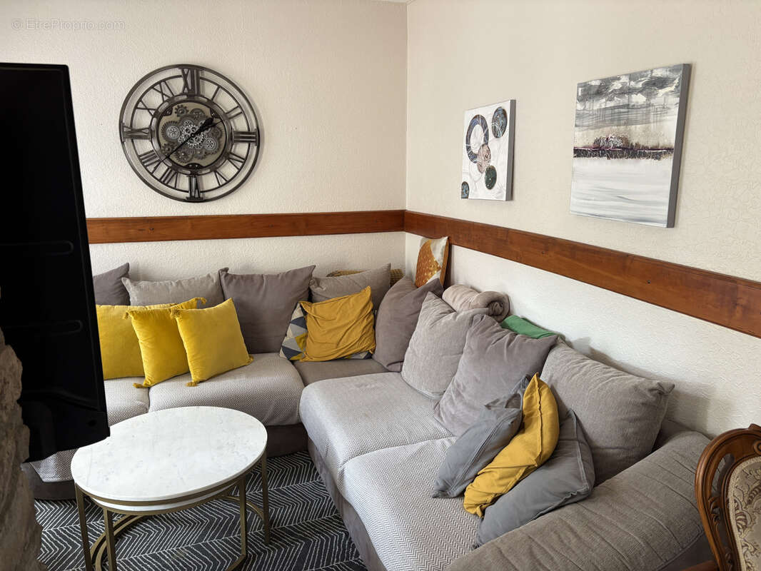 Maison à SAINT-LOUP-SUR-SEMOUSE