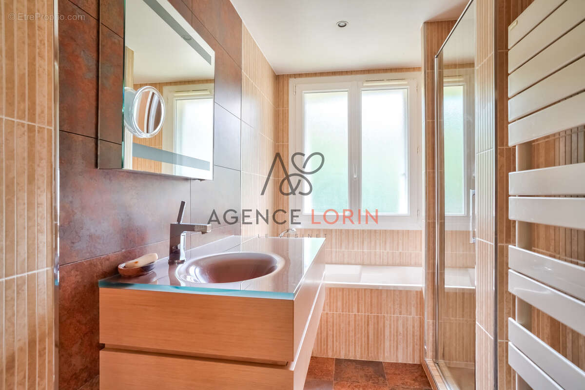 Maison à LE VESINET