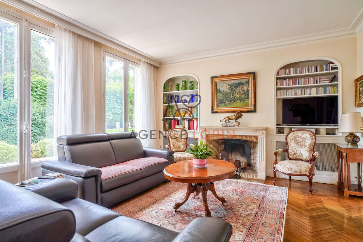 Maison à LE VESINET