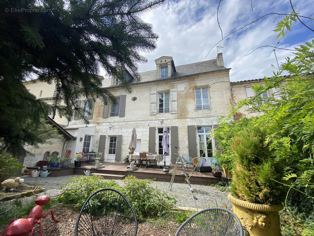 Maison à GOND-PONTOUVRE