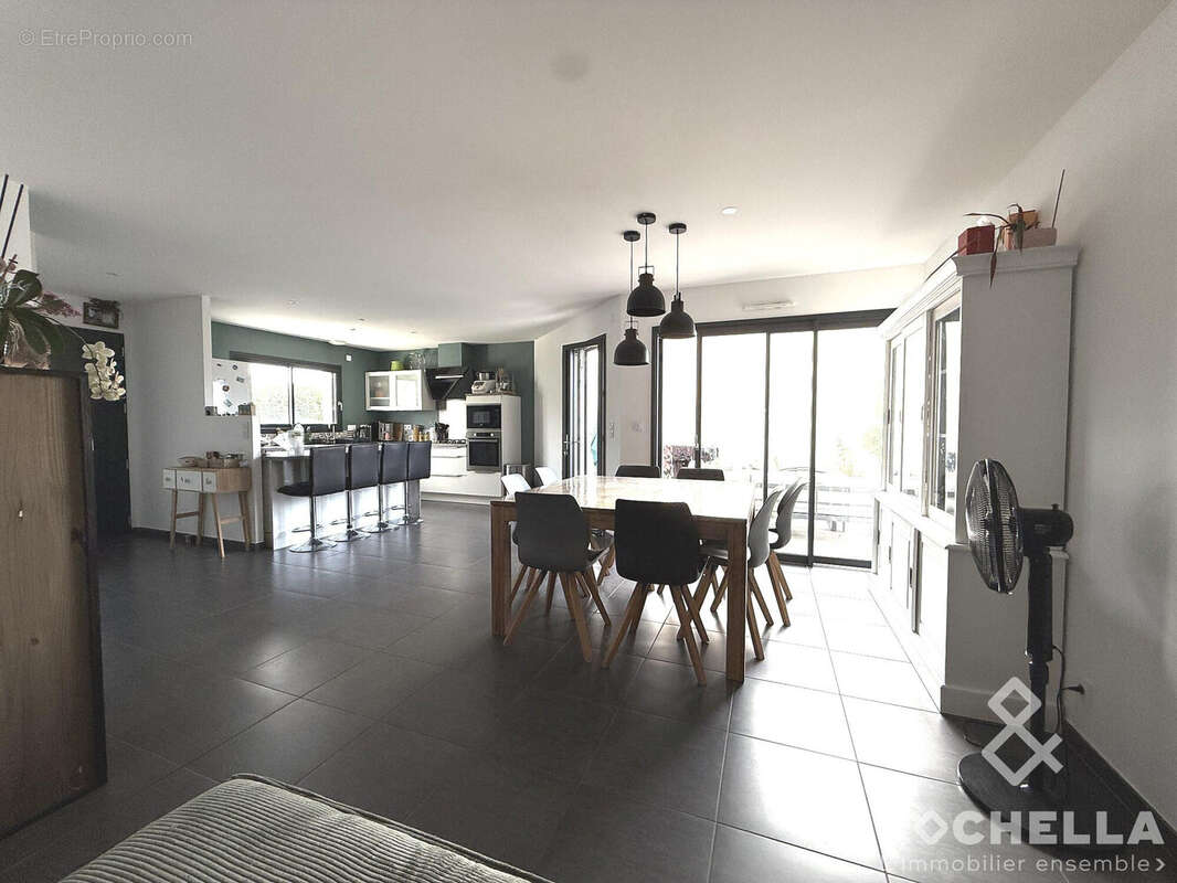 Maison à SAINT-ROGATIEN