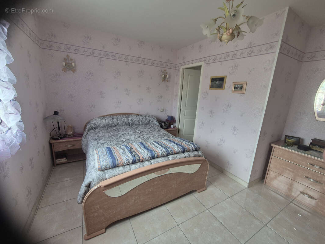 Maison à COGNAC-LA-FORET