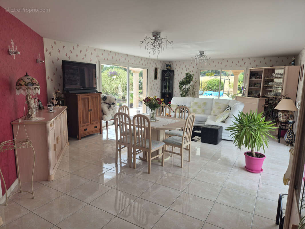 Maison à COGNAC-LA-FORET