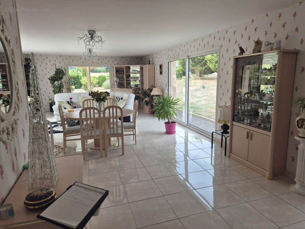 Maison à COGNAC-LA-FORET