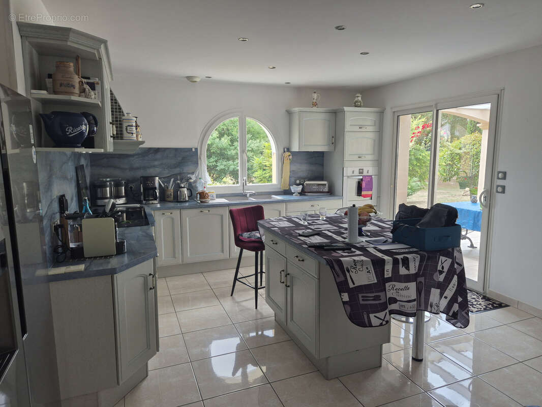 Maison à COGNAC-LA-FORET