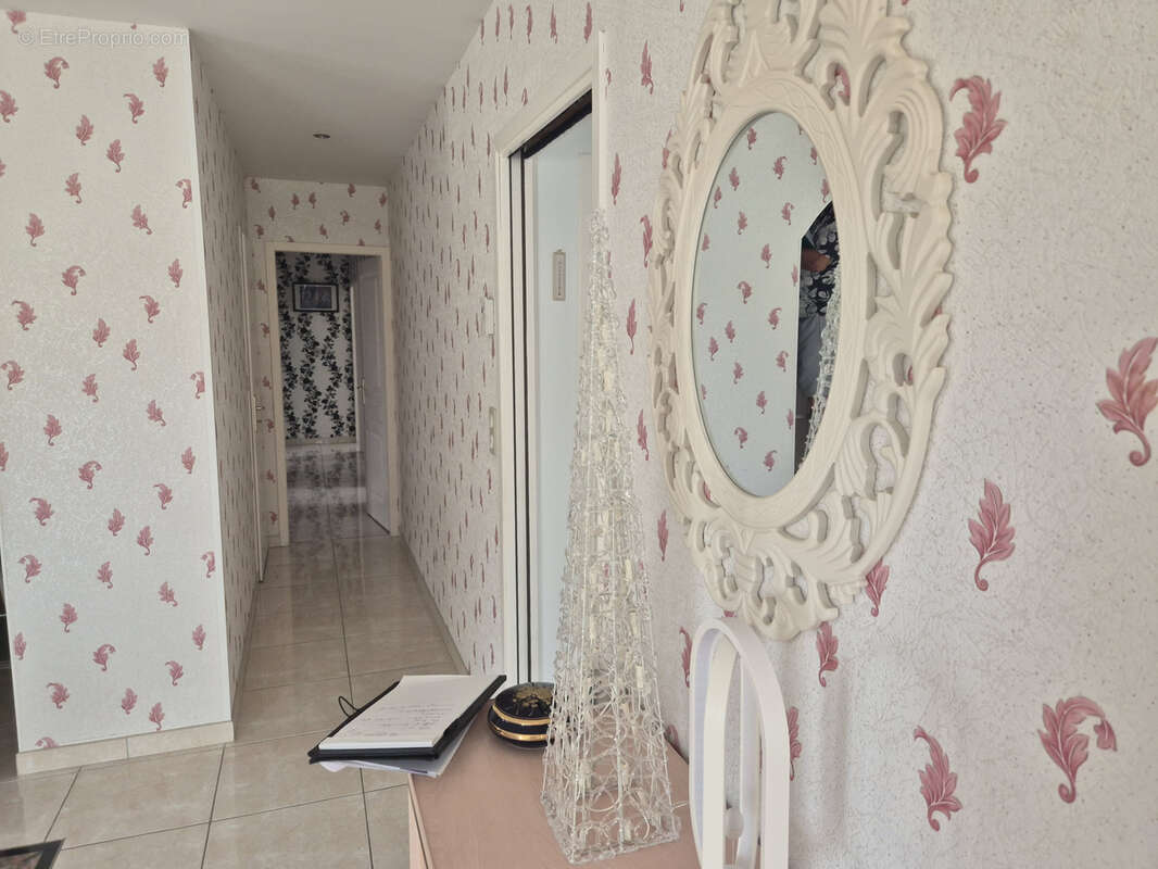 Maison à COGNAC-LA-FORET