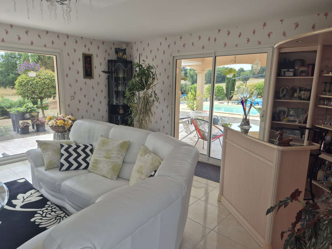 Maison à COGNAC-LA-FORET