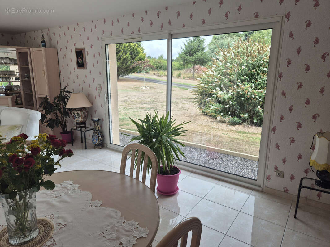 Maison à COGNAC-LA-FORET