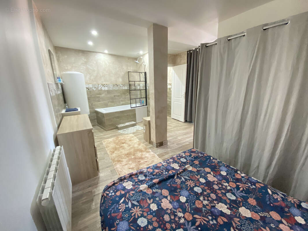 Maison à BELVEZE-DU-RAZES