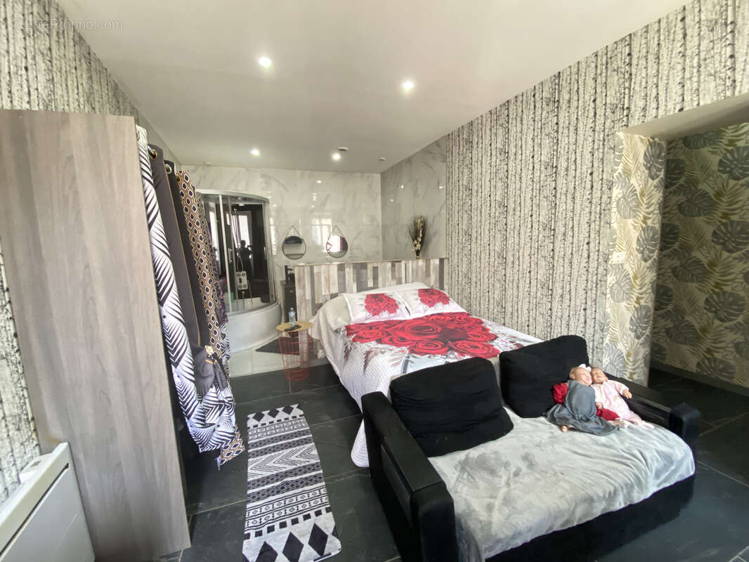 Maison à BELVEZE-DU-RAZES