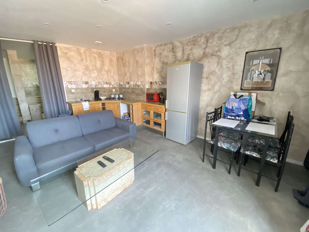 Maison à BELVEZE-DU-RAZES