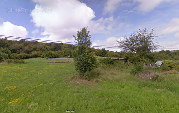 Terrain à MARTRES-TOLOSANE