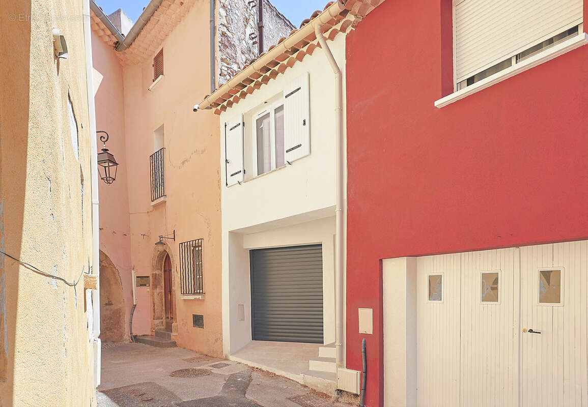 Maison à PUGET-VILLE