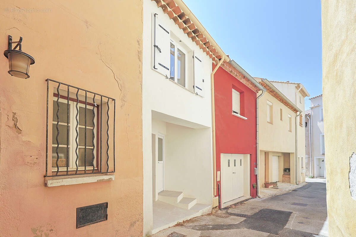 Maison à PUGET-VILLE