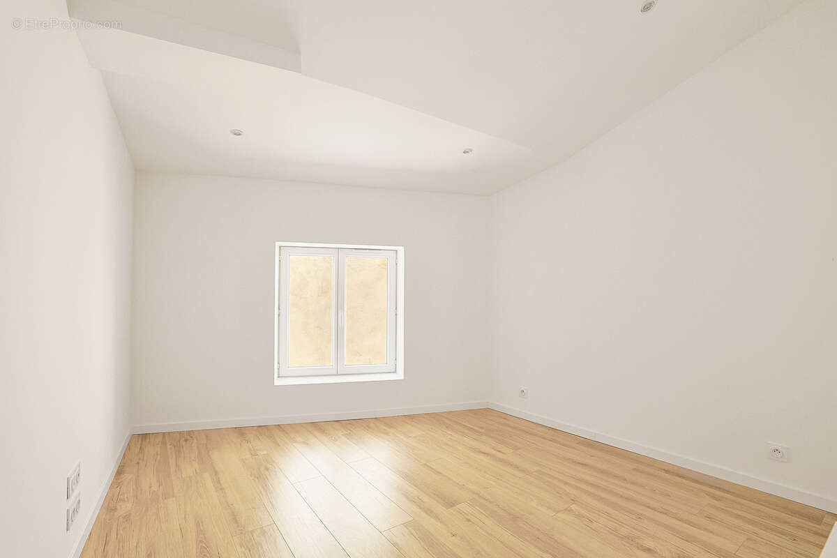 Maison à PUGET-VILLE