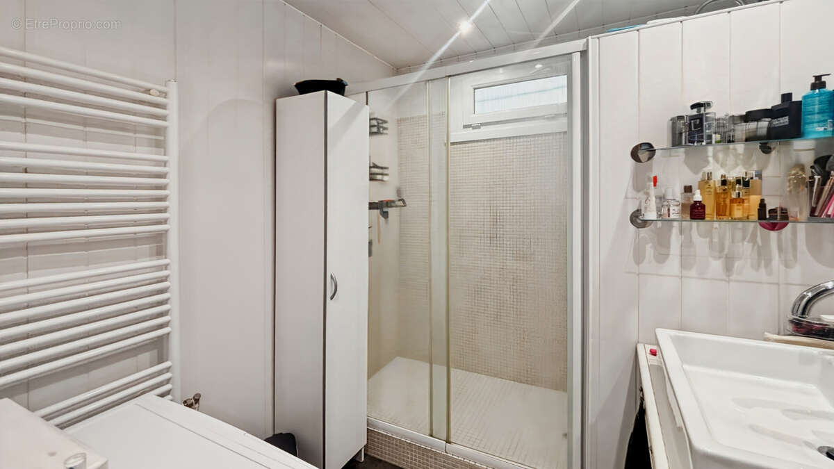 Appartement à NEAUPHLE-LE-CHATEAU