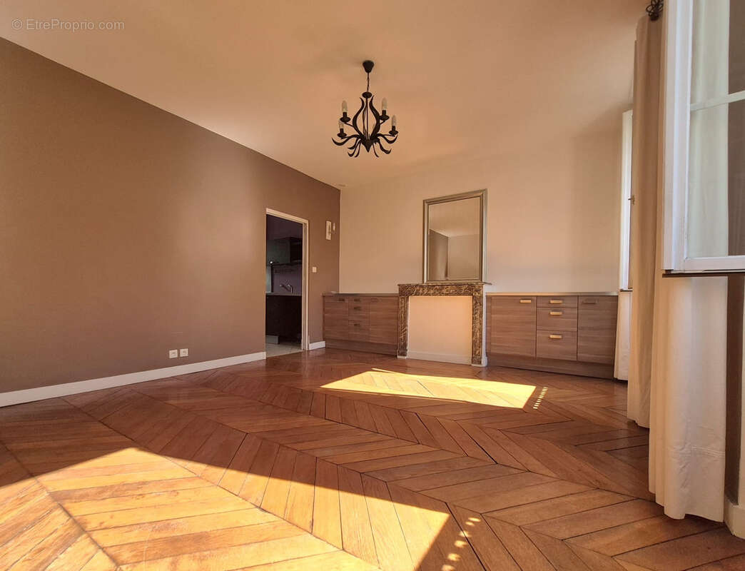 Appartement à CHOISY-LE-ROI