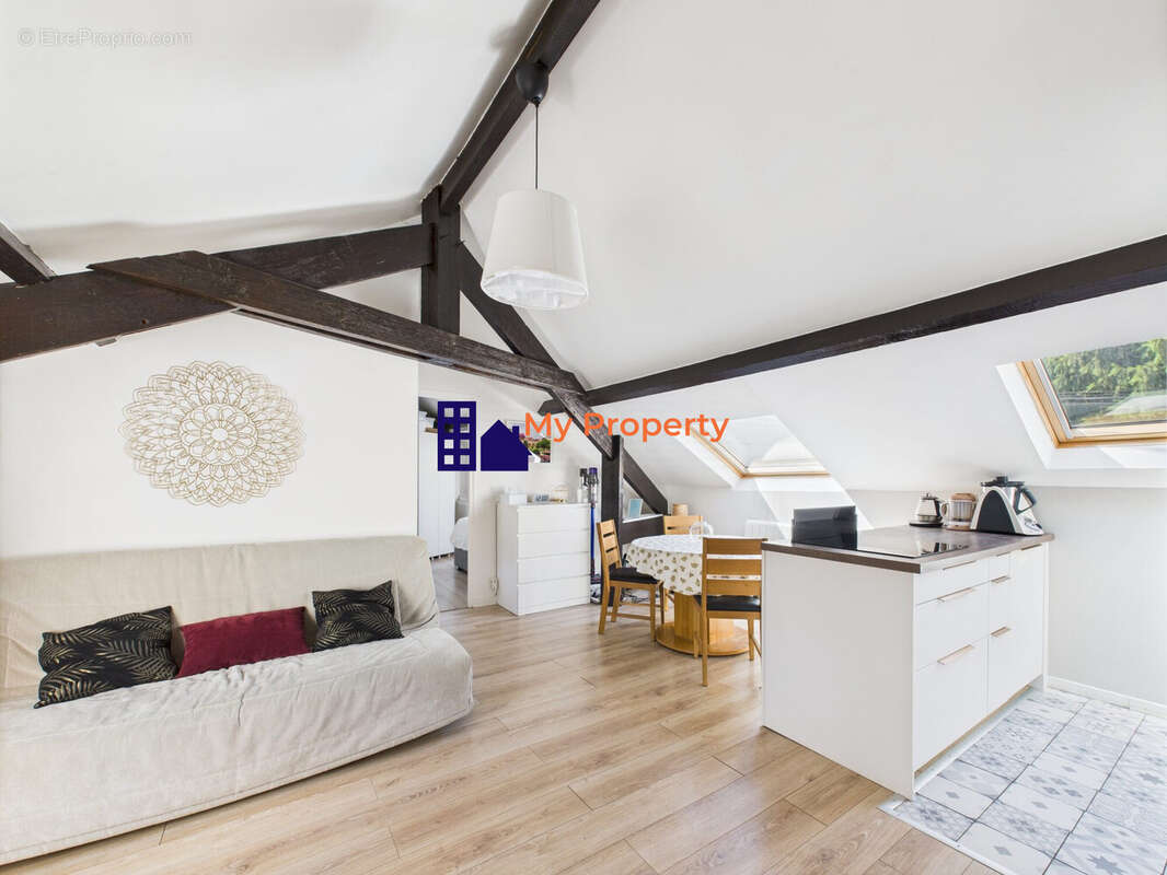 Appartement à HOUILLES