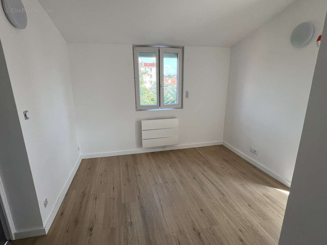 Appartement à MAISONS-ALFORT