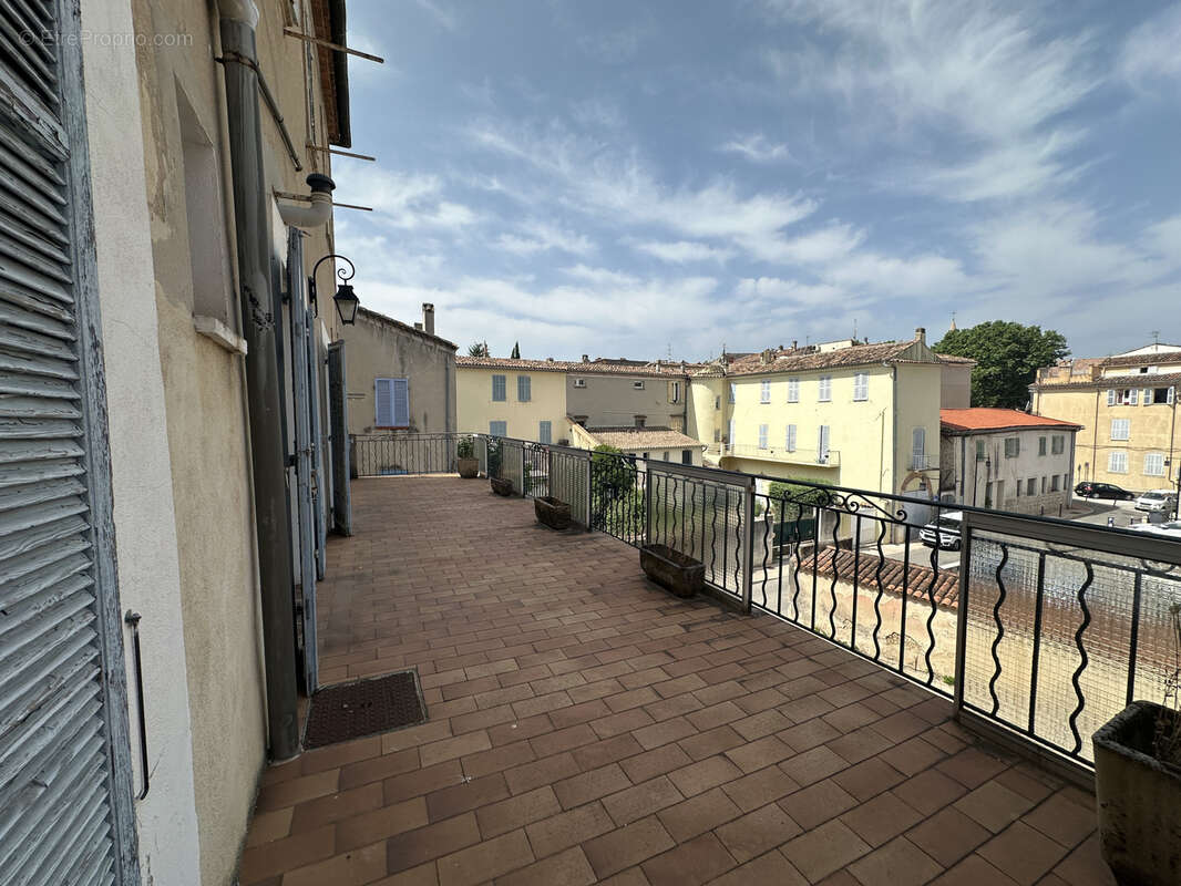 Appartement à BRIGNOLES