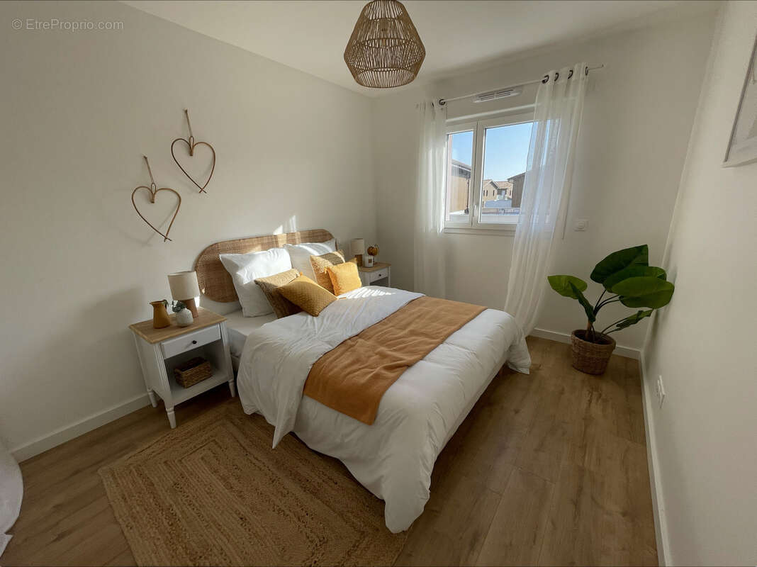 Maison à PAREMPUYRE