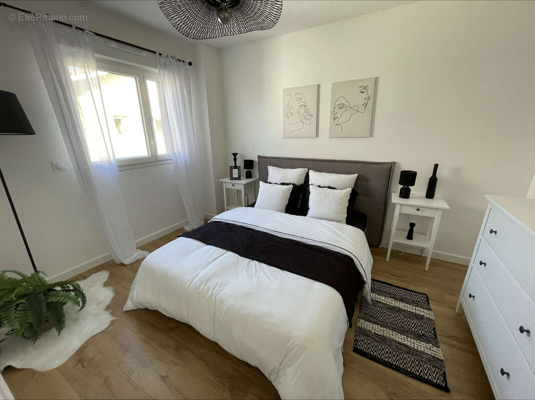 Maison à PAREMPUYRE