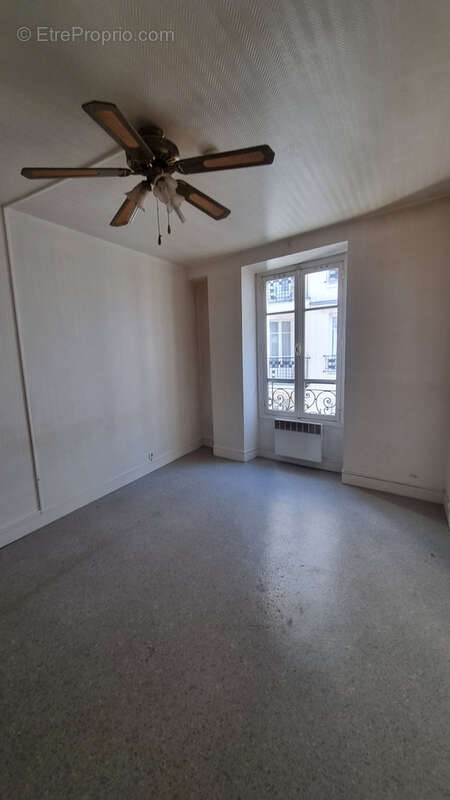 Appartement à PARIS-20E