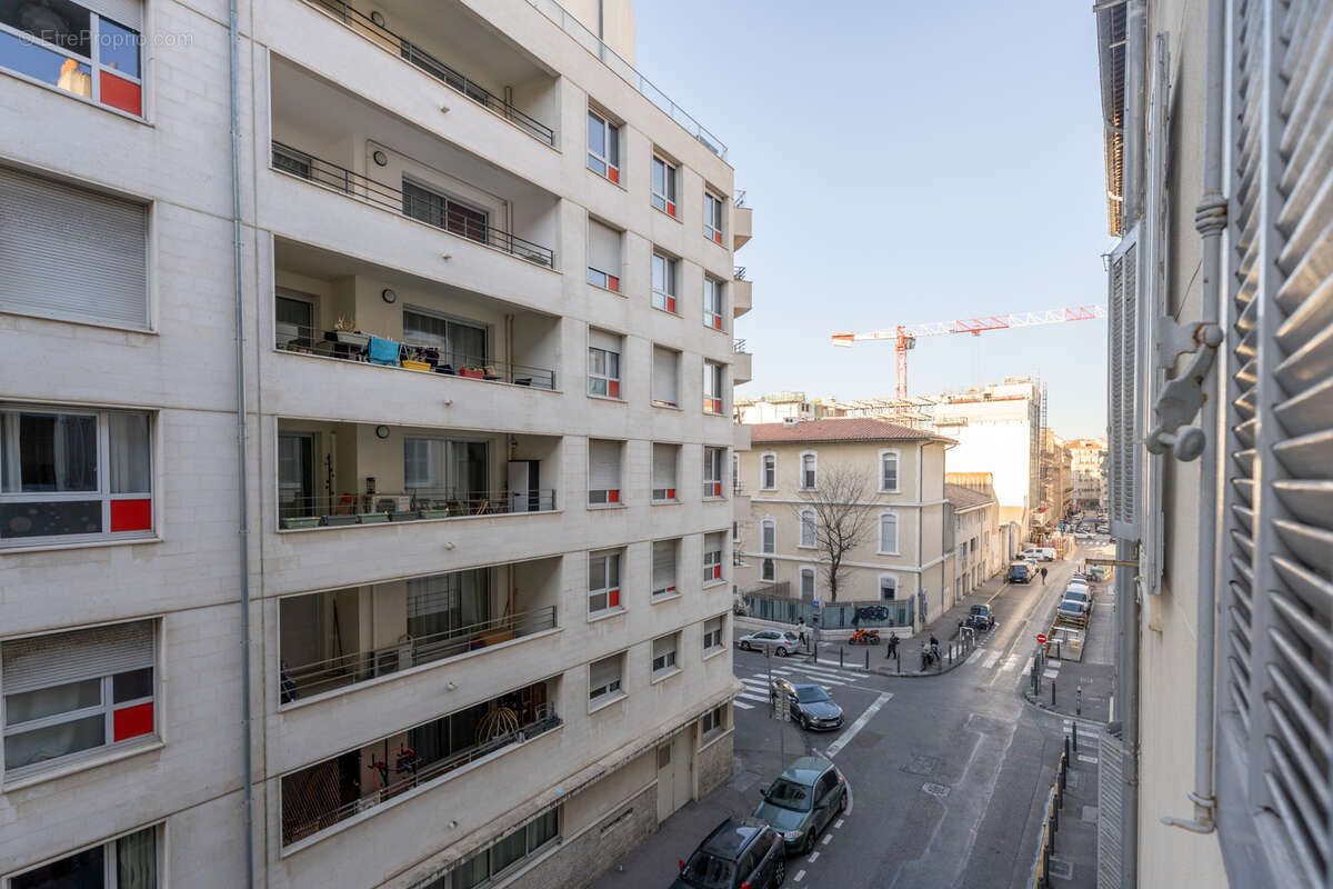 Appartement à MARSEILLE-2E