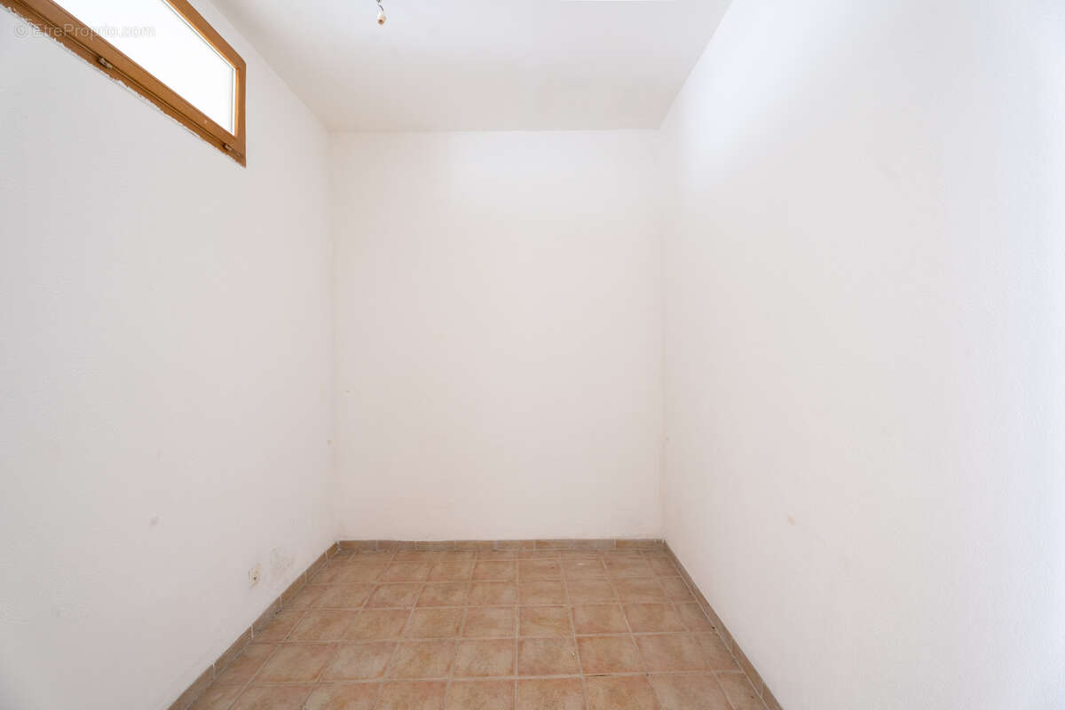 Appartement à MARSEILLE-2E