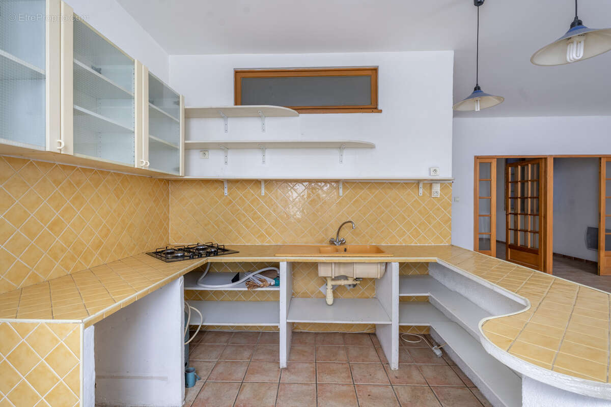 Appartement à MARSEILLE-2E