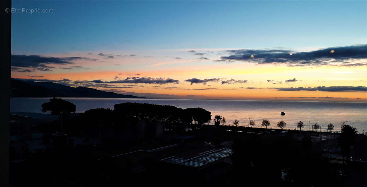 Appartement à ROQUEBRUNE-CAP-MARTIN