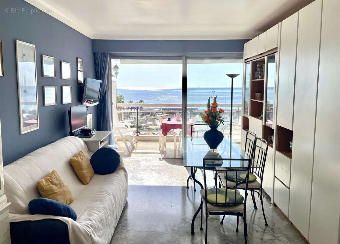 Appartement à ROQUEBRUNE-CAP-MARTIN