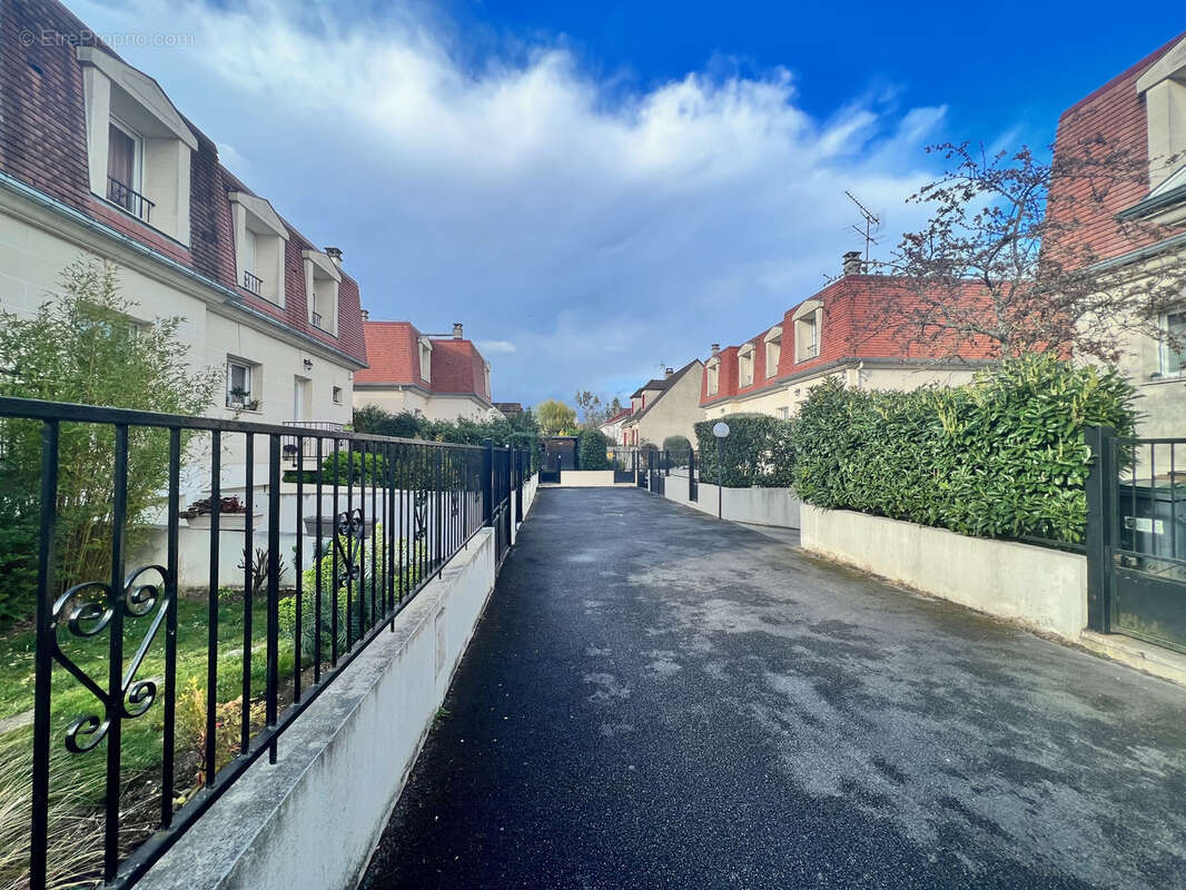 Maison à NEUILLY-PLAISANCE