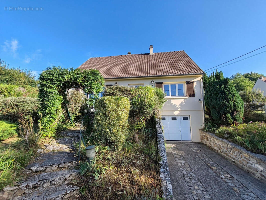 Maison à NANTEUIL-LE-HAUDOUIN